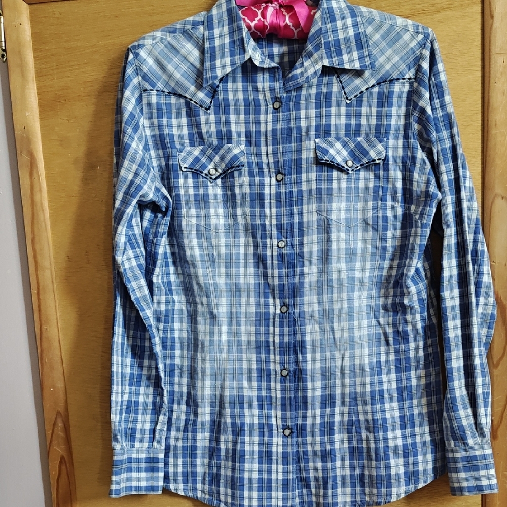 Wrangler Blue Plaid Button Down Shirt